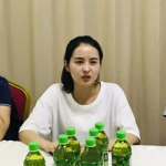 参访小姐姐